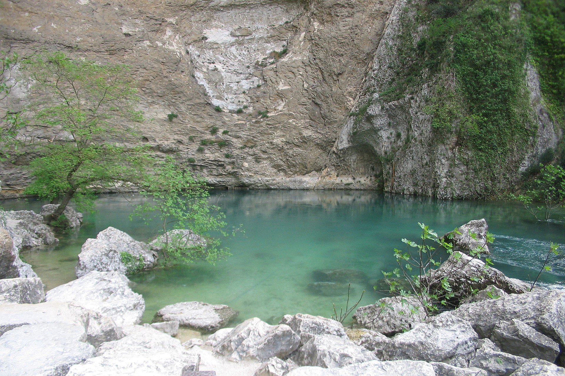 Gouffre De Fontaine De Vaucluse Camping Vaucluse CAMPASUN