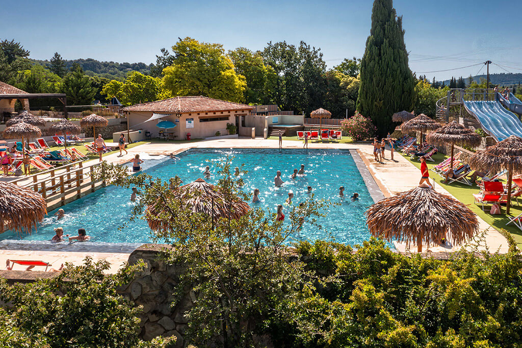 Campasun : Camping Lourmarin Parc Aquatique Piscine Chauffée Animations