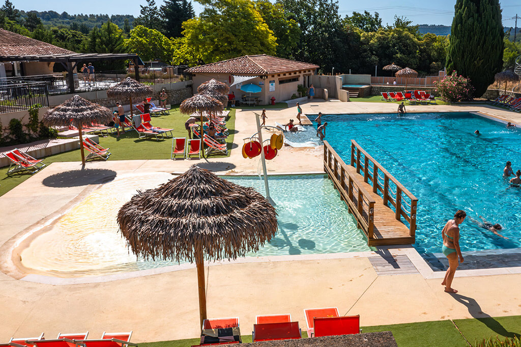 Campasun : Camping Lourmarin Parc Aquatique Piscine