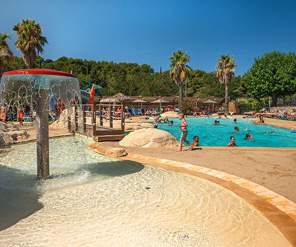 Campasun : Camping Sanary Piscine Pataugeaoire