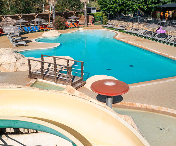 Campasun : Camping Sanary Piscine Toboggan