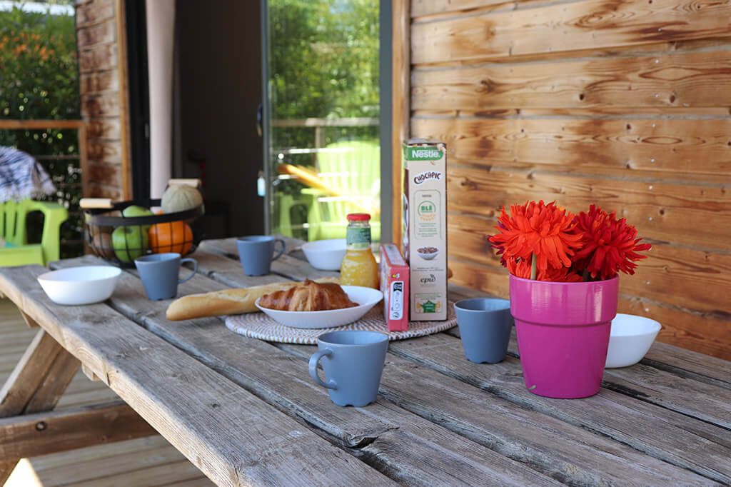 Campasun : Hébergements Les Hautes Prairies Terrasse