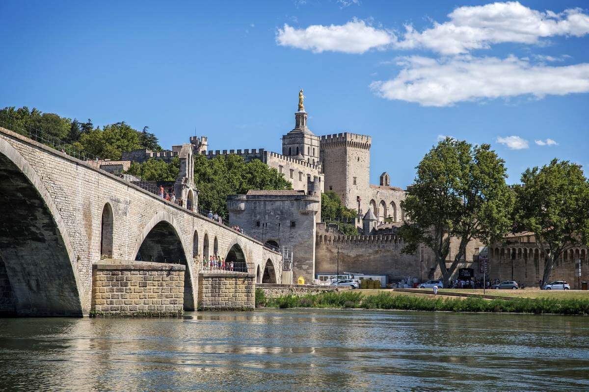 CAMPASUN - Visiter Avignon en 1 jour