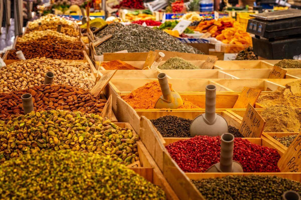 CAMPASUN - Marché provençal à Aups